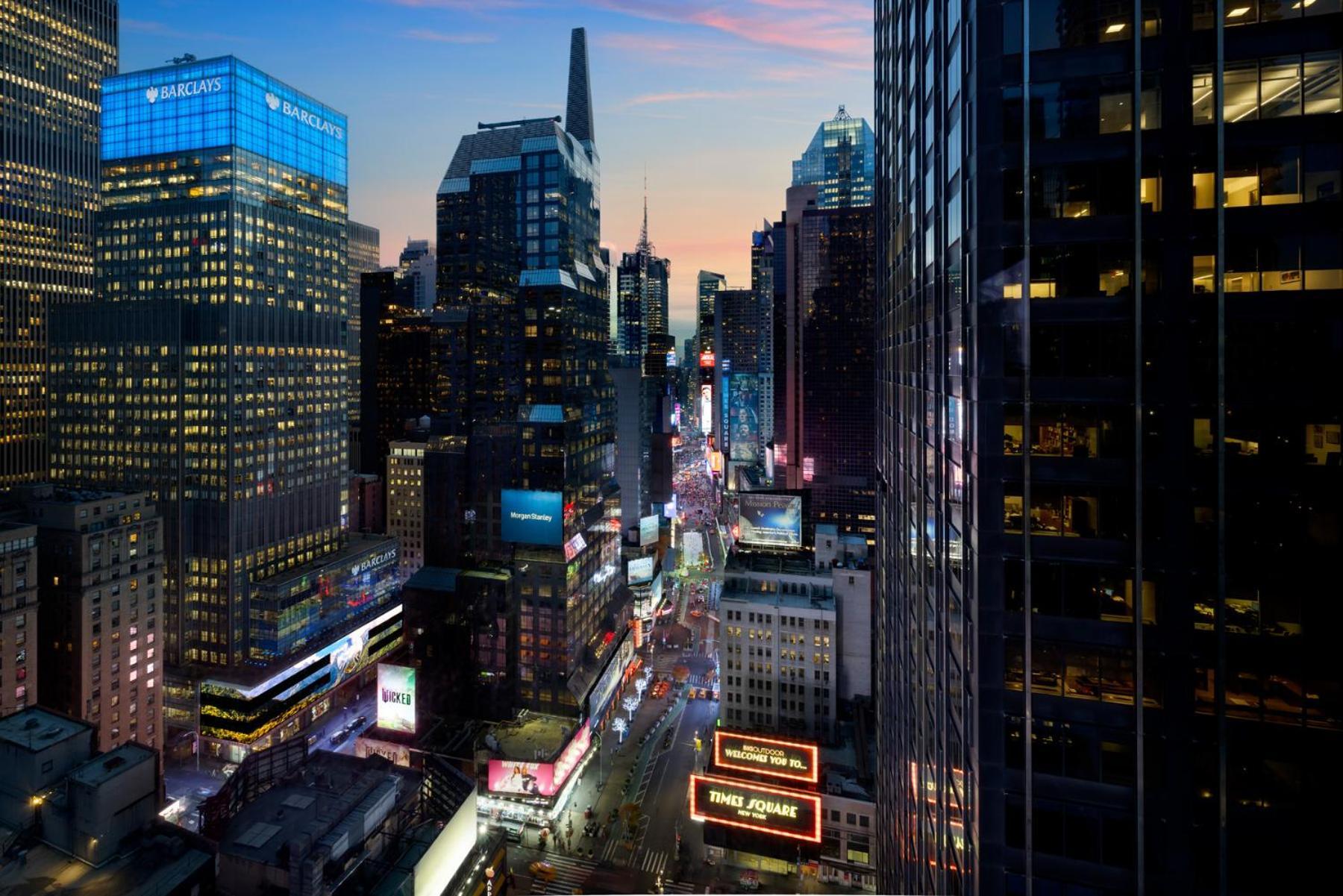 Social Deluxe Times Square Doubles