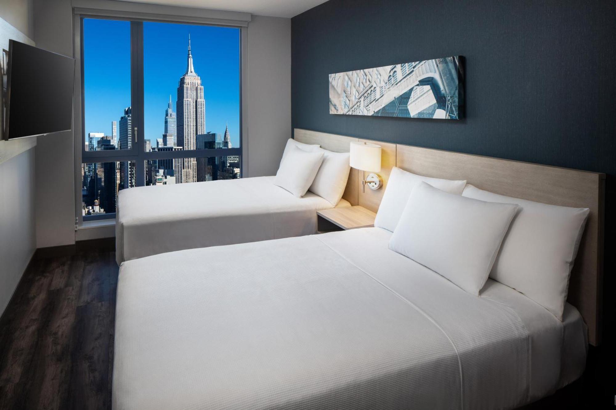 Double Room Two Double Bed City View