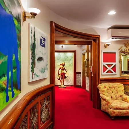Roger Smith Hotel-2