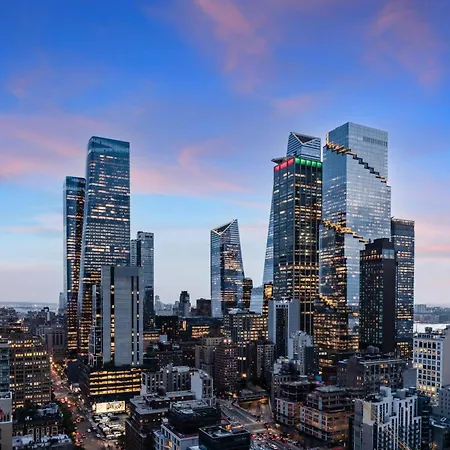 Doubletree By Hilton New York Times Square West-3